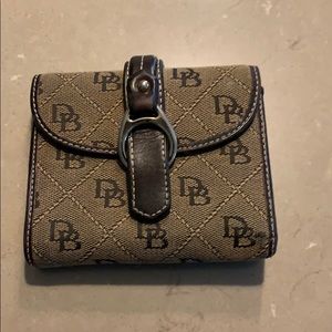 Dooney and Bourne wallet